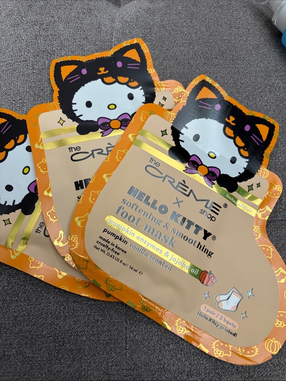 (3) Hello Kitty Orange & Black Pumpkin Foot Mask